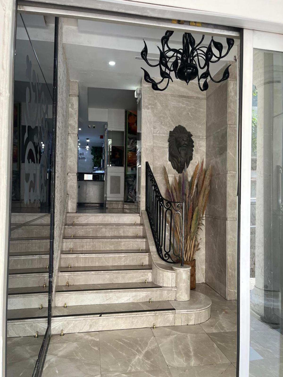 Center Taksim Hotel 4*